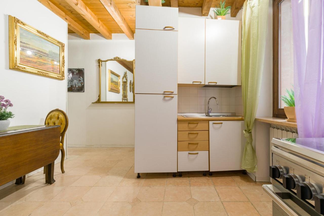 Apartamento Fairy Studio In Verona Exterior foto